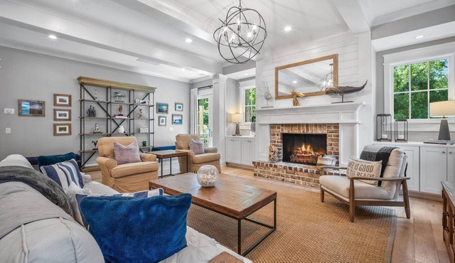 Luxury Vacation home in Sea Pines Resort 4 BR 3.5 BA Bikes & Beach Gear included