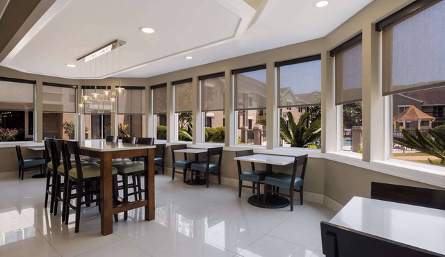 MainStay Suites Savannah Midtown