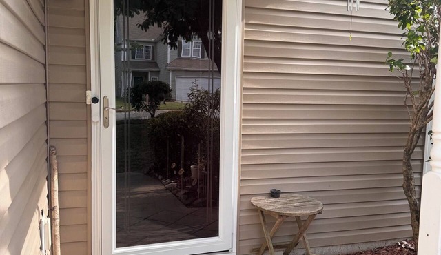 Marvelous 3-bedroom house in friendly Raleigh neighborhood/Pet friendly