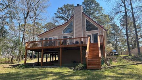 Milly Villy Lake House
