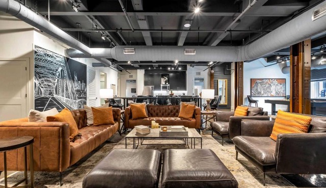 Modern Suite 6BR by Maddox Hotel