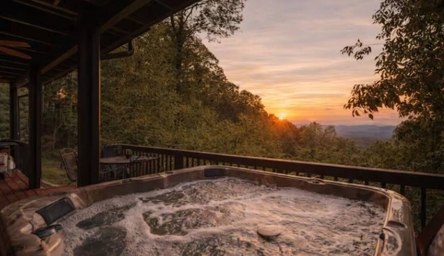 Mountain View Cabin with Hot Tub, Game Room & Resort Pool