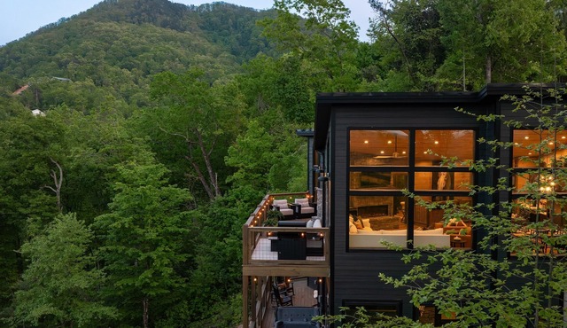 Mountain VIEWS Indoor Pool Hot Tub Arcade