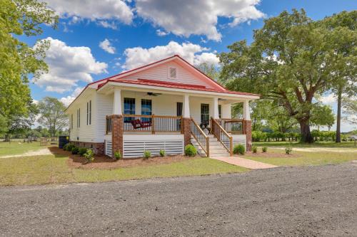 New Bern Vacation Rental on Farm w/Fire Pit!