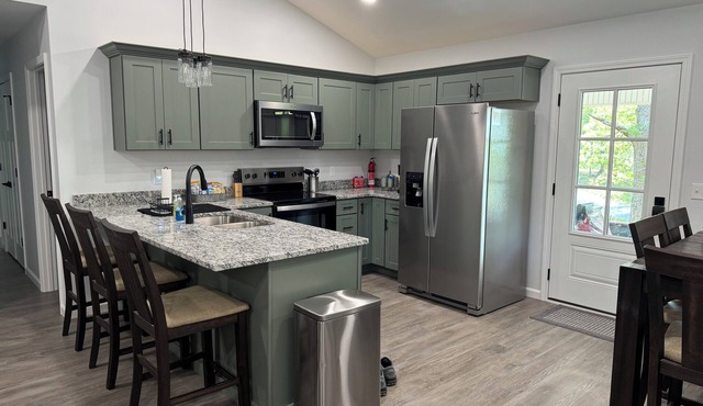 New Construction Near Jonathan Creek Ramp, Boat Parking, Sleeps 6