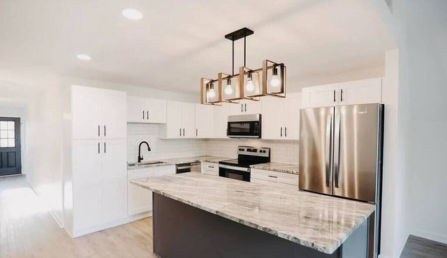 NEW Large Rough River Getaway!