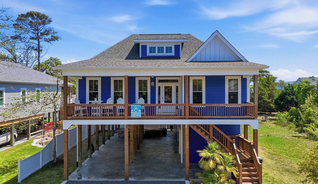 No Egrets: Stylish Home With Pool, Upscale Kitchen/Dining and More!
