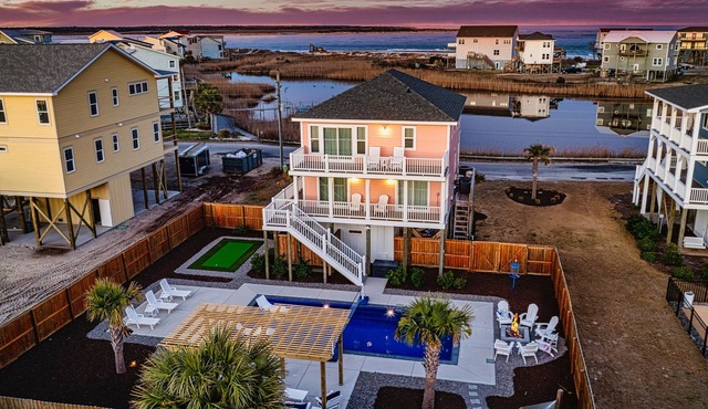 Ocean View Escape: Heated Pool, Putting Green, Fire Pit, Steps to Beach
