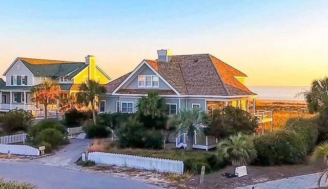 Oceanfront, great for families with children, BHI