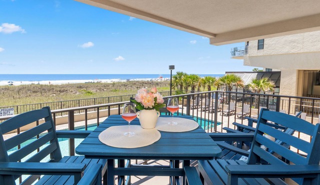 OCEANFRONT Updated 3 Bedroom, 3 Bathroom Condo w/pool