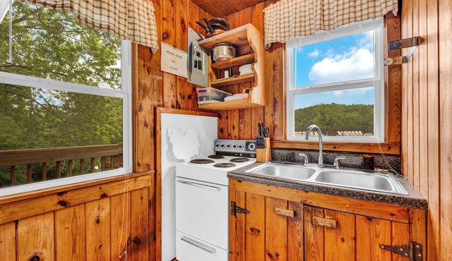 Pates Ford Marina - Cabin 3