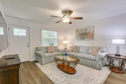 Pet-Friendly Duplex w/Front Yard in Fort Myers!