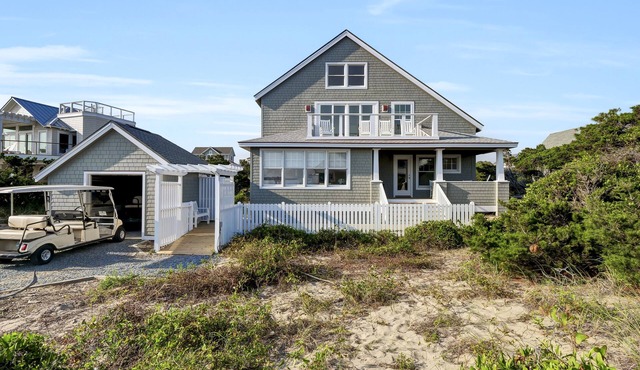 Pets welcomed, great beach cottage, steps to the ocean, family-friendly, BHI