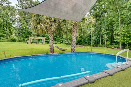 Pool, Hot Tub & Game Room! Stockbridge Oasis