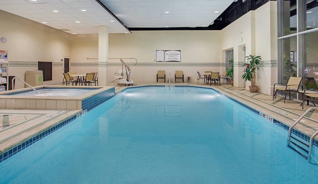 Pool & Hot Tub. Near Chattanooga Convention Center
