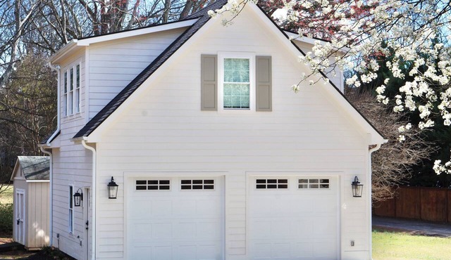 Prime Location Detached Garage Apartment