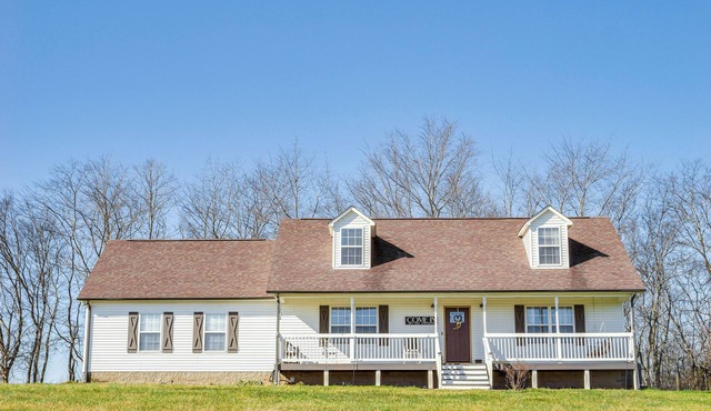 Private Deck! Country Home 20 Mi to Franklin