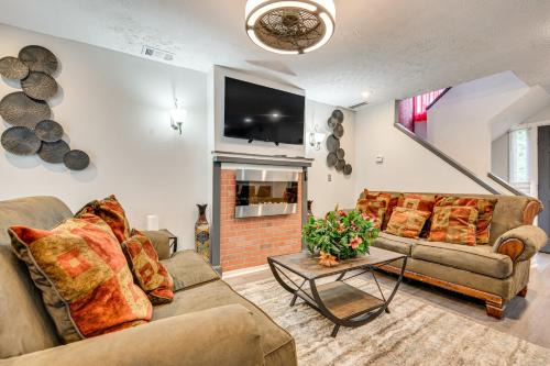 Private Patio w/Seating! Decatur Home