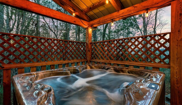 Private Wooded Cabin w/Hot Tub, Fire Pit & Arcade