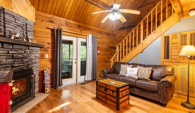 Puppy Love - July Specials: 10% OFF or 4th Night Free - Ask for details!
