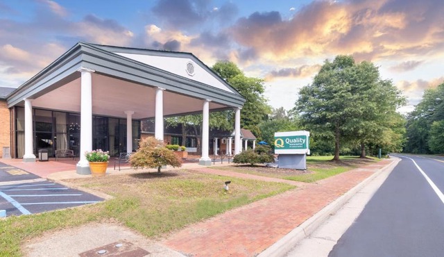 Quality Inn & Suites