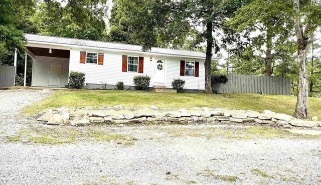 Reel'em Inn fishing cabin in the Heart of Pickwick