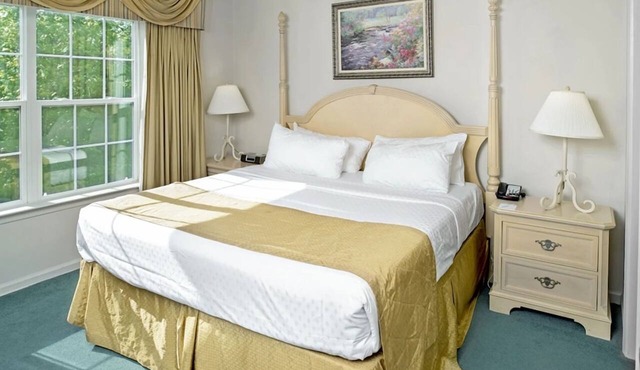 Resort-Style Stay w/Indoor/Outdoor Pools, Sports Courts & Family Fun l 2 Units
