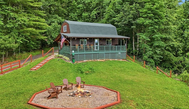 Romantic Mountain Retreat with Fenced Yard & Views