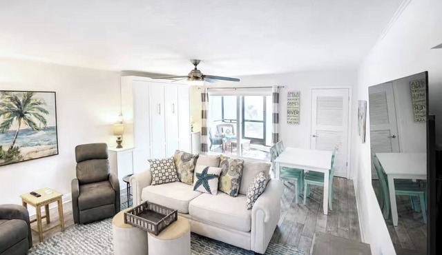 Sawgrass Beach Club WALK to BEACH King Bed 1st floor no crossing PV Blvd