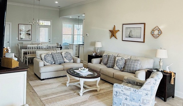 SEA BISCUIT-2024 LUXURY Cherry Grove Home, 4bd/3bth, Private Pool, VERY CLEAN