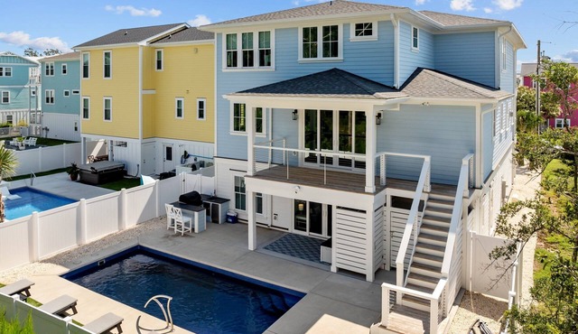 Seas the Day, gorgeous private home, heated pool