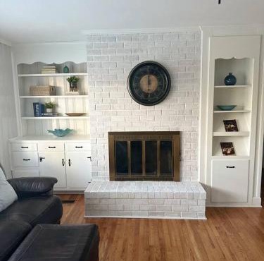 Serenity House-Walk Downtown-Oversize Driveway-2 Living Rooms-Large Yard
