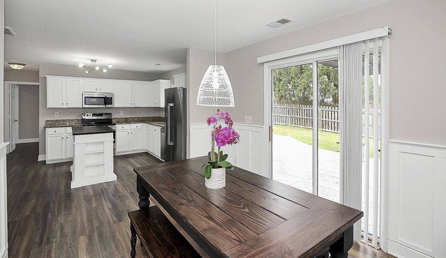 SIMPLE. CLEAN. RUSTIC. LUXURY.