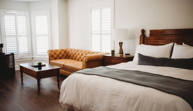 Southern Pines The Jefferson Inn Deluxe King Guestroom