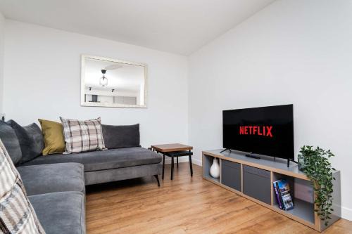Spacious 2BR - Parking Near Edinburgh City Centre