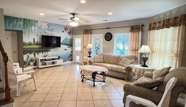Spacious 4BR Family Retreat with Fenced Yard & BBQ