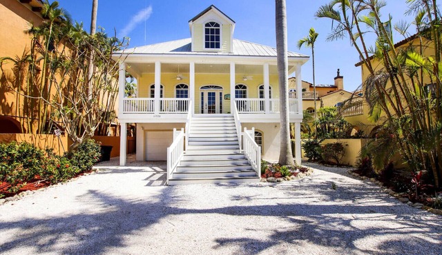 Spacious 5BR Captiva Retreat with Private Pool, Spa & Game Room