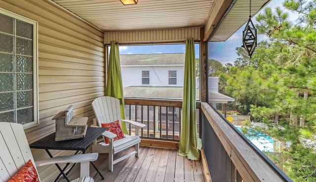 Spacious Coastal Retreat | Tybee Island's desirable North End