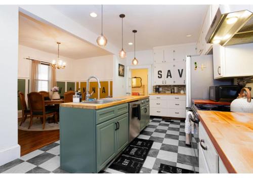 Spacious Home Near Starland, River St & DT - Arcade