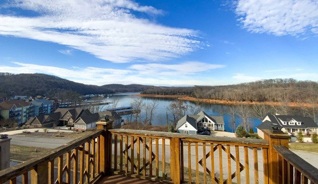 Spacious Norris Lake Retreat・View・Deck・BBQ Grill