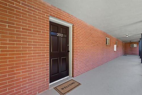 Stadium Village Flat - Walk to DT & Stadium! apts