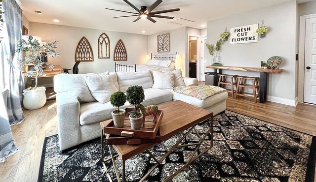 Studio Apartment