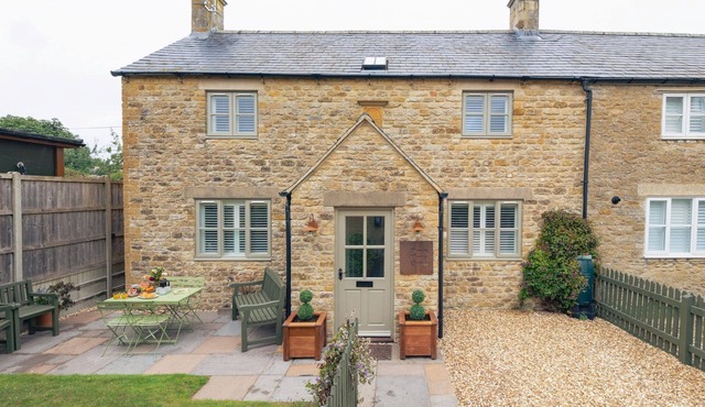 Stunning property in the beautiful market town of Stow-on-the-Wold - Devon House Cottage