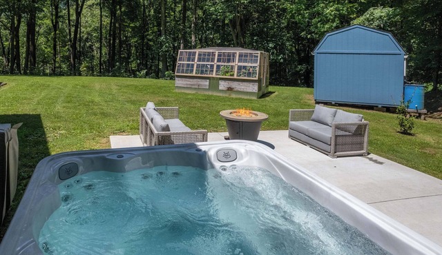 Sugar Creek Retreat - Where Comfort and Adventure Meet