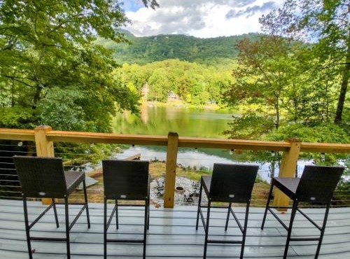 Summerscales - Beautiful Newly Built Lake House