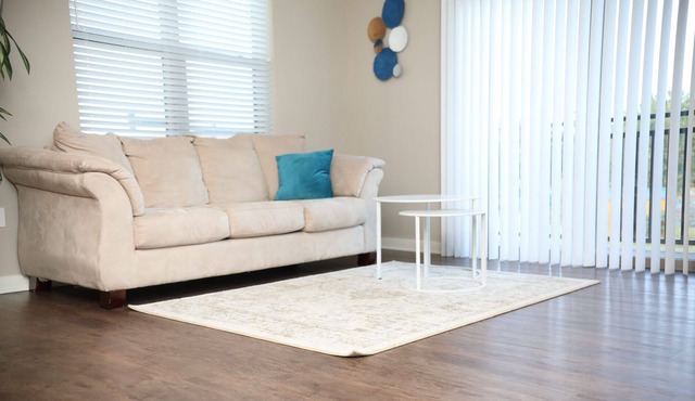 Super Cute Condo- DownTown WS/Free Parking/Pets ok