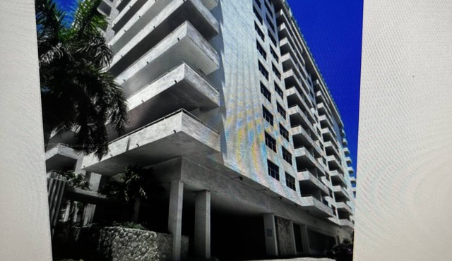 Surfside/Bal Harbor Oceanview Studio Apt