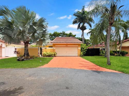 Ten Palms Vacation Home