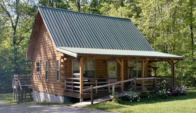 The Calming Cabin — Soak Up the Peace, Relaxation & Area Adventures