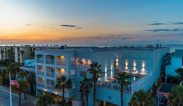 The Palms Oceanfront Hotel